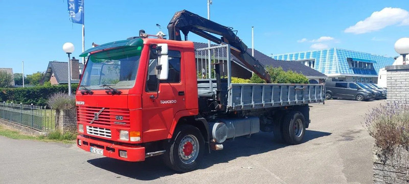 Volvo FL 10.320 4x2 Kipper Crane Steel Suspension - Volquete camión, Camión grúa: foto 5 Volvo FL 10.320 4x2 Kipper Crane Steel Suspension - Volquete camión, Camión grúa: foto 5