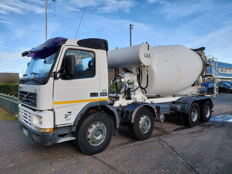 Volvo FM 12.340 8x4 Mixer Steel Suspension - Camión hormigonera: foto 1 Volvo FM 12.340 8x4 Mixer Steel Suspension - Camión hormigonera: foto 1