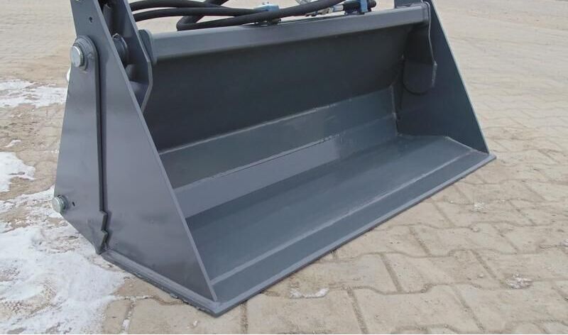 Metal-Technik 4 in 1 Schaufel / Łycha 4 w 1 / Cucharón 4 en 1 - Cazo cargador: foto 4 Metal-Technik 4 in 1 Schaufel / Łycha 4 w 1 / Cucharón 4 en 1 - Cazo cargador: foto 4