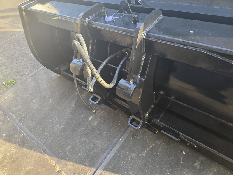 Beco hoogkiepbak caterpillar systeem 2000 high tip bucket caterpillar cat systeem 2000 - Cazo para Maquinaria de construcción: foto 5 Beco hoogkiepbak caterpillar systeem 2000 high tip bucket caterpillar cat systeem 2000 - Cazo para Maquinaria de construcción: foto 5