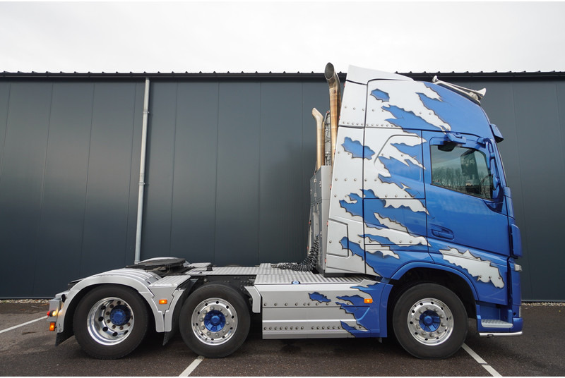 Volvo FH 540 6X2 XL SHOWTRUCK 4-SEATS 455.000KM - Cabeza tractora: foto 2 Volvo FH 540 6X2 XL SHOWTRUCK 4-SEATS 455.000KM - Cabeza tractora: foto 2