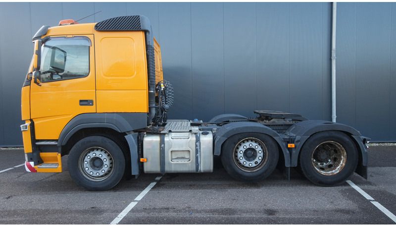 Volvo FM 450 6X2 tractor unit - Cabeza tractora: foto 1 Volvo FM 450 6X2 tractor unit - Cabeza tractora: foto 1