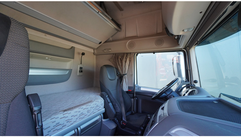 DAF XF460 8X2 HOOKARM SYSTEM TRUCK - Multibasculante camión: foto 5 DAF XF460 8X2 HOOKARM SYSTEM TRUCK - Multibasculante camión: foto 5