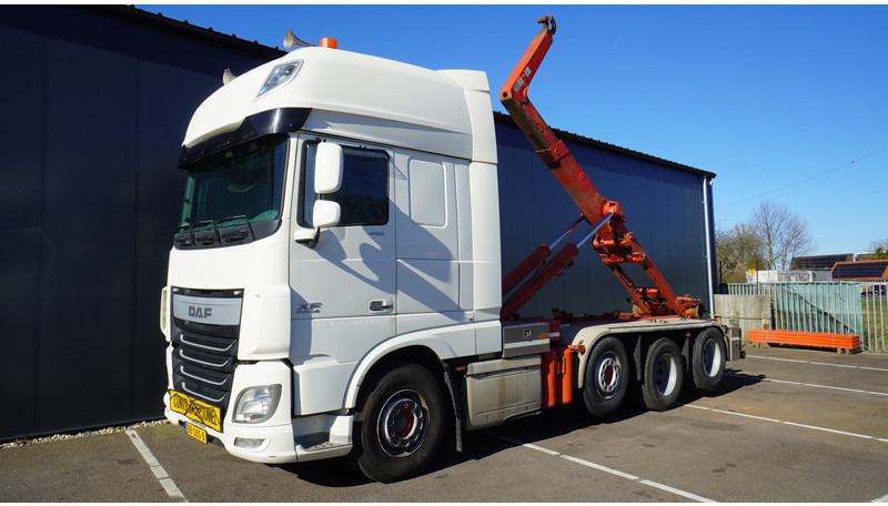 DAF XF460 8X2 HOOKARM SYSTEM TRUCK - Multibasculante camión: foto 2 DAF XF460 8X2 HOOKARM SYSTEM TRUCK - Multibasculante camión: foto 2