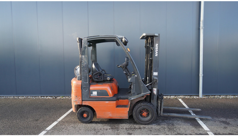 Nissan PD01A18PQ 1.8T FORKLIFT TRIPLEX SIDESHIFT - Maquinaria de construcción: foto 5 Nissan PD01A18PQ 1.8T FORKLIFT TRIPLEX SIDESHIFT - Maquinaria de construcción: foto 5