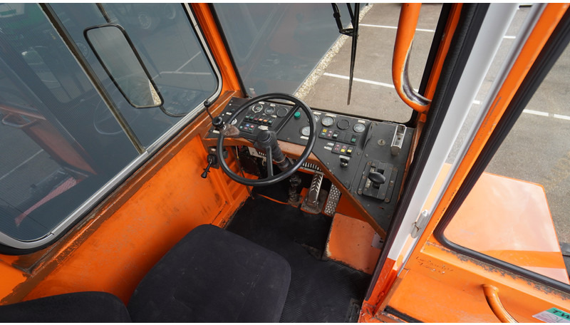 Terberg YT SL 1020 - Maquinaria de construcción: foto 5 Terberg YT SL 1020 - Maquinaria de construcción: foto 5