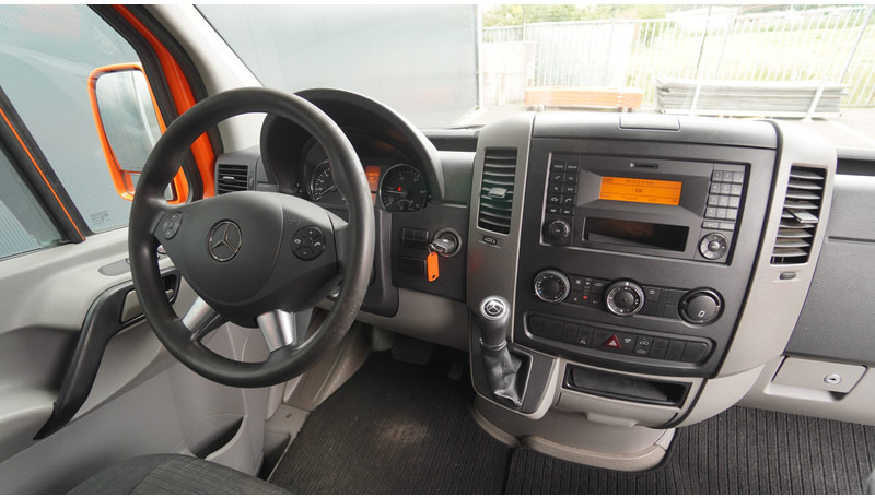 Mercedes-Benz 309 SPRINTER CLOSED BOX - Furgoneta: foto 5 Mercedes-Benz 309 SPRINTER CLOSED BOX - Furgoneta: foto 5