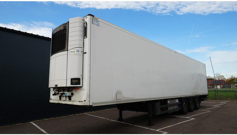 Schmitz Cargobull 3 AXLE FRIGO TRAILER - Frigorífico semirremolque: foto 2 Schmitz Cargobull 3 AXLE FRIGO TRAILER - Frigorífico semirremolque: foto 2