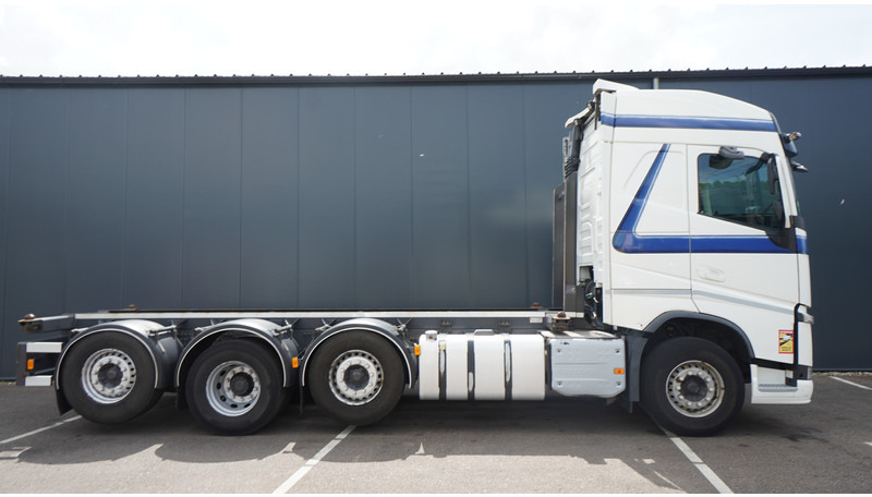 Volvo FH 460 8X2 20 FT CONTAINER TRANSPORT TRUCK - Portacontenedore/ Intercambiable camión: foto 2 Volvo FH 460 8X2 20 FT CONTAINER TRANSPORT TRUCK - Portacontenedore/ Intercambiable camión: foto 2