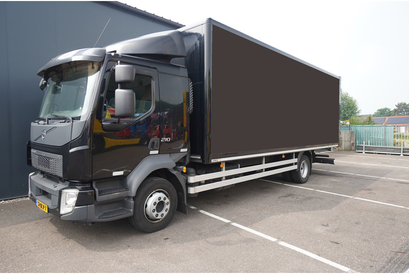 Volvo FL 210 CLOSED BOX 665.200KM - Camión caja cerrada: foto 3 Volvo FL 210 CLOSED BOX 665.200KM - Camión caja cerrada: foto 3