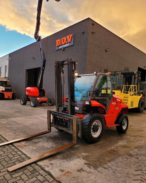 Manitou M30-2 - Carretilla elevadora diésel: foto 1 Manitou M30-2 - Carretilla elevadora diésel: foto 1