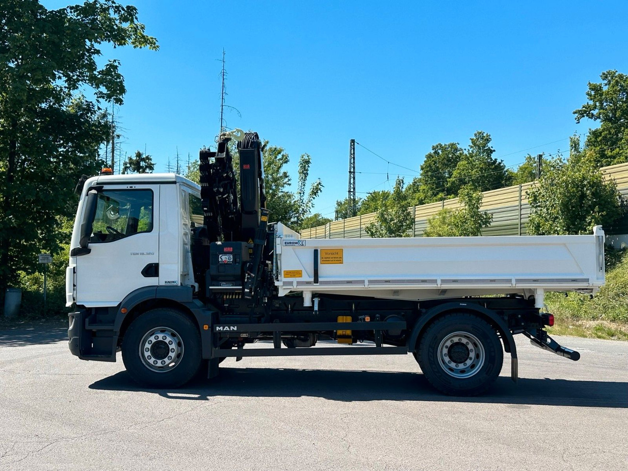 MAN TGM 18.320 4x2 Euro6e Hiab X-HiDuo 138DS-4 - Volquete camión, Camión grúa: foto 4 MAN TGM 18.320 4x2 Euro6e Hiab X-HiDuo 138DS-4 - Volquete camión, Camión grúa: foto 4