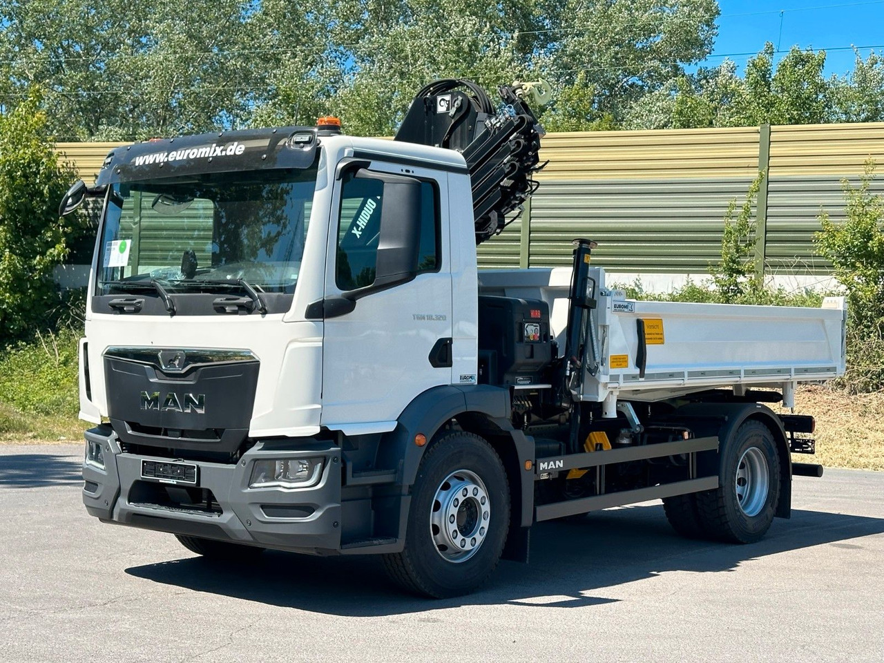 MAN TGM 18.320 4x2 Euro6e Hiab X-HiDuo 138DS-4 - Volquete camión, Camión grúa: foto 3 MAN TGM 18.320 4x2 Euro6e Hiab X-HiDuo 138DS-4 - Volquete camión, Camión grúa: foto 3