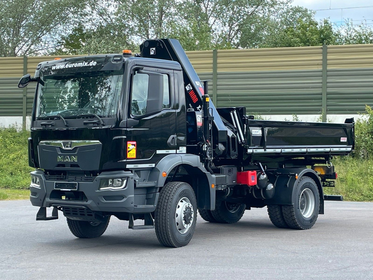 MAN TGM 18.320 4x4 Euro6e Hiab X Hiduo 228-4 - Volquete camión, Camión grúa: foto 2 MAN TGM 18.320 4x4 Euro6e Hiab X Hiduo 228-4 - Volquete camión, Camión grúa: foto 2