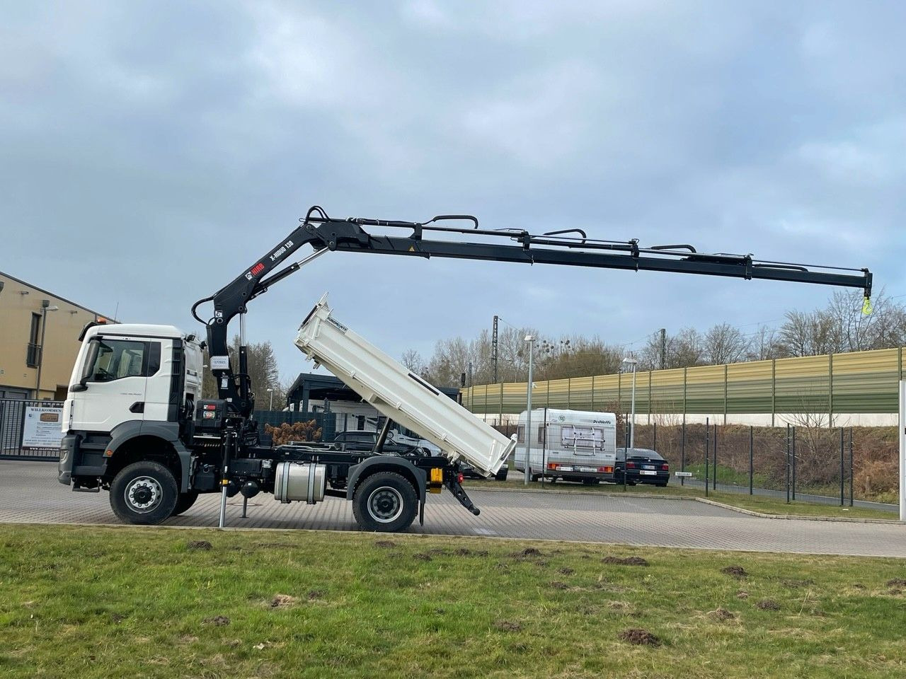 MAN TGS 18.400 TG3 4x4 Euro6e Hiab X-HiDuo 138DS-4 - Volquete camión, Camión grúa: foto 3 MAN TGS 18.400 TG3 4x4 Euro6e Hiab X-HiDuo 138DS-4 - Volquete camión, Camión grúa: foto 3