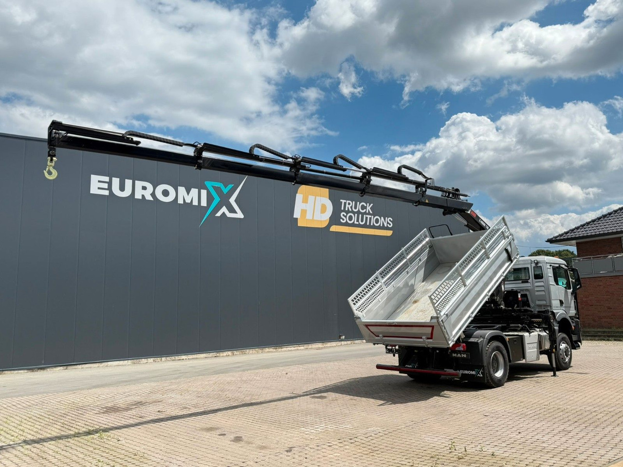 MAN TGS 18.400 TG3 4x4 Euro6e Hiab X-HiDuo 138DS-4 - Volquete camión, Camión grúa: foto 5 MAN TGS 18.400 TG3 4x4 Euro6e Hiab X-HiDuo 138DS-4 - Volquete camión, Camión grúa: foto 5