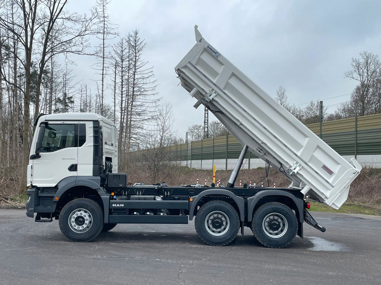 Leasing financiero de  MAN TGS 33.440 6x4 /Euro6 3-Seiten-Kipper EuromixMTP leasing MAN TGS 33.440 6x4 /Euro6 3-Seiten-Kipper EuromixMTP: foto 12