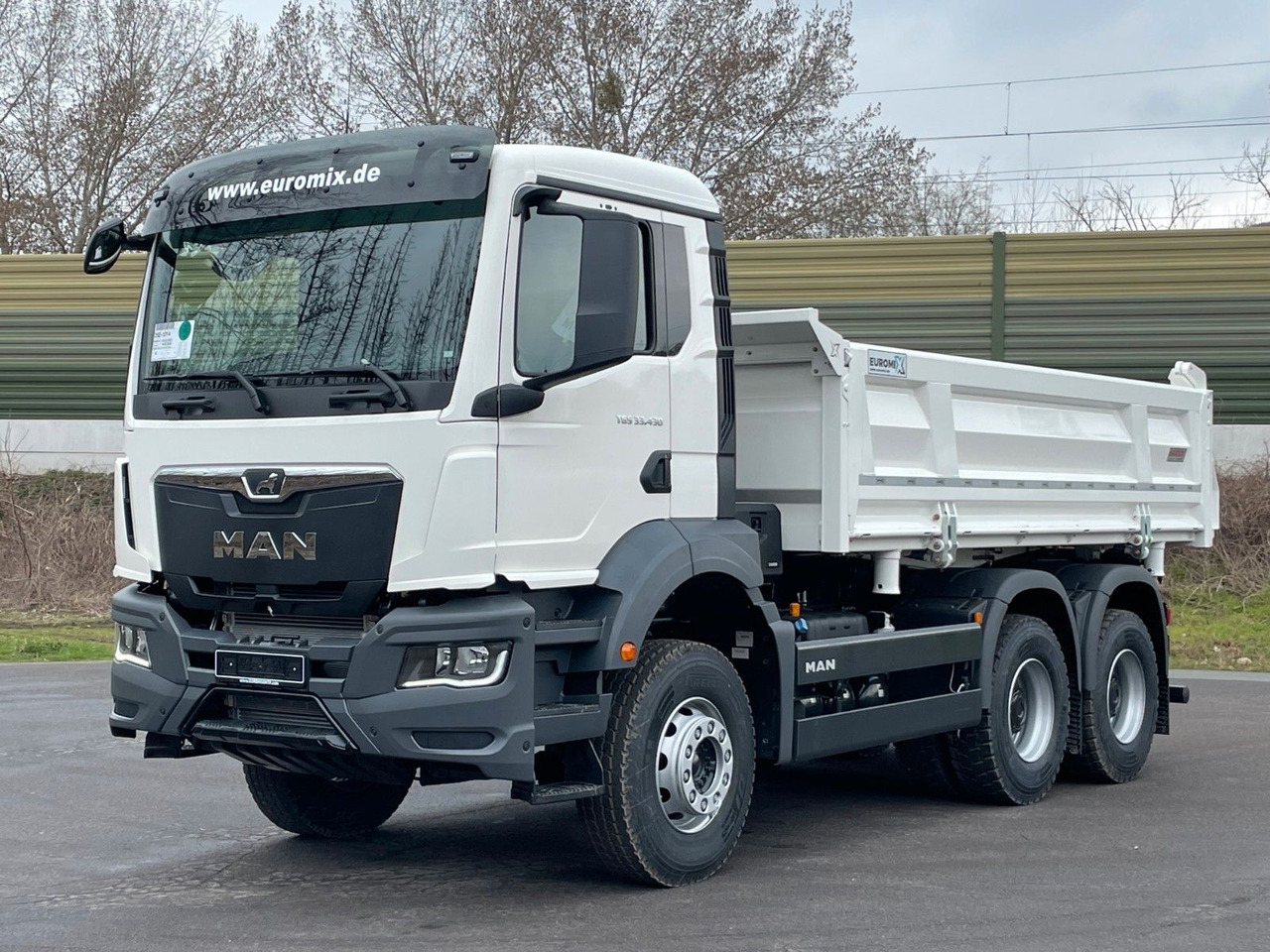 MAN TGS 33.440 6x4 /Euro6 3-Seiten-Kipper EuromixMTP - Volquete camión: foto 2 MAN TGS 33.440 6x4 /Euro6 3-Seiten-Kipper EuromixMTP - Volquete camión: foto 2