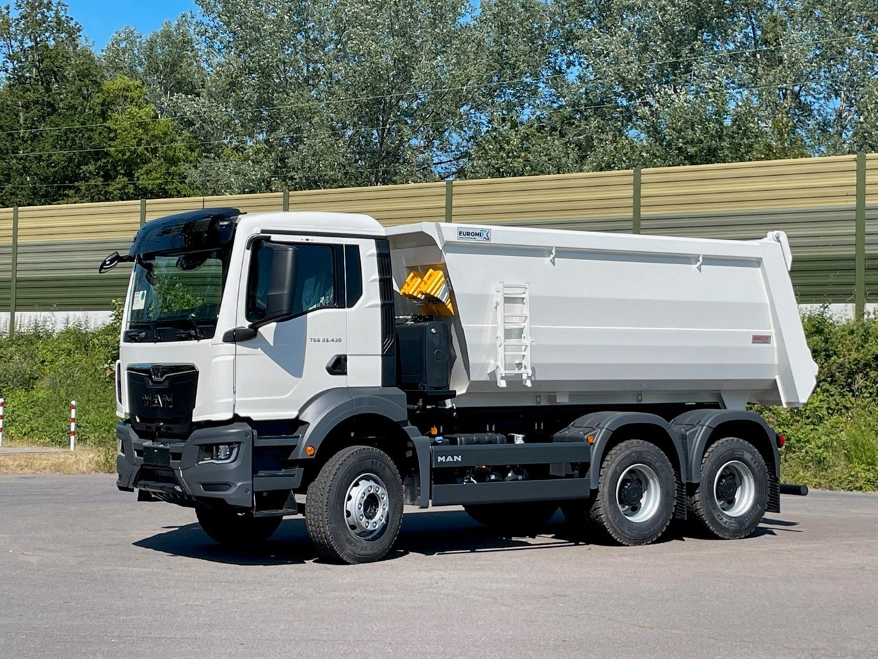 MAN TGS 33.440 6x4/Euro6e EuromixMTP Mulden-Kipper - Volquete camión: foto 2 MAN TGS 33.440 6x4/Euro6e EuromixMTP Mulden-Kipper - Volquete camión: foto 2