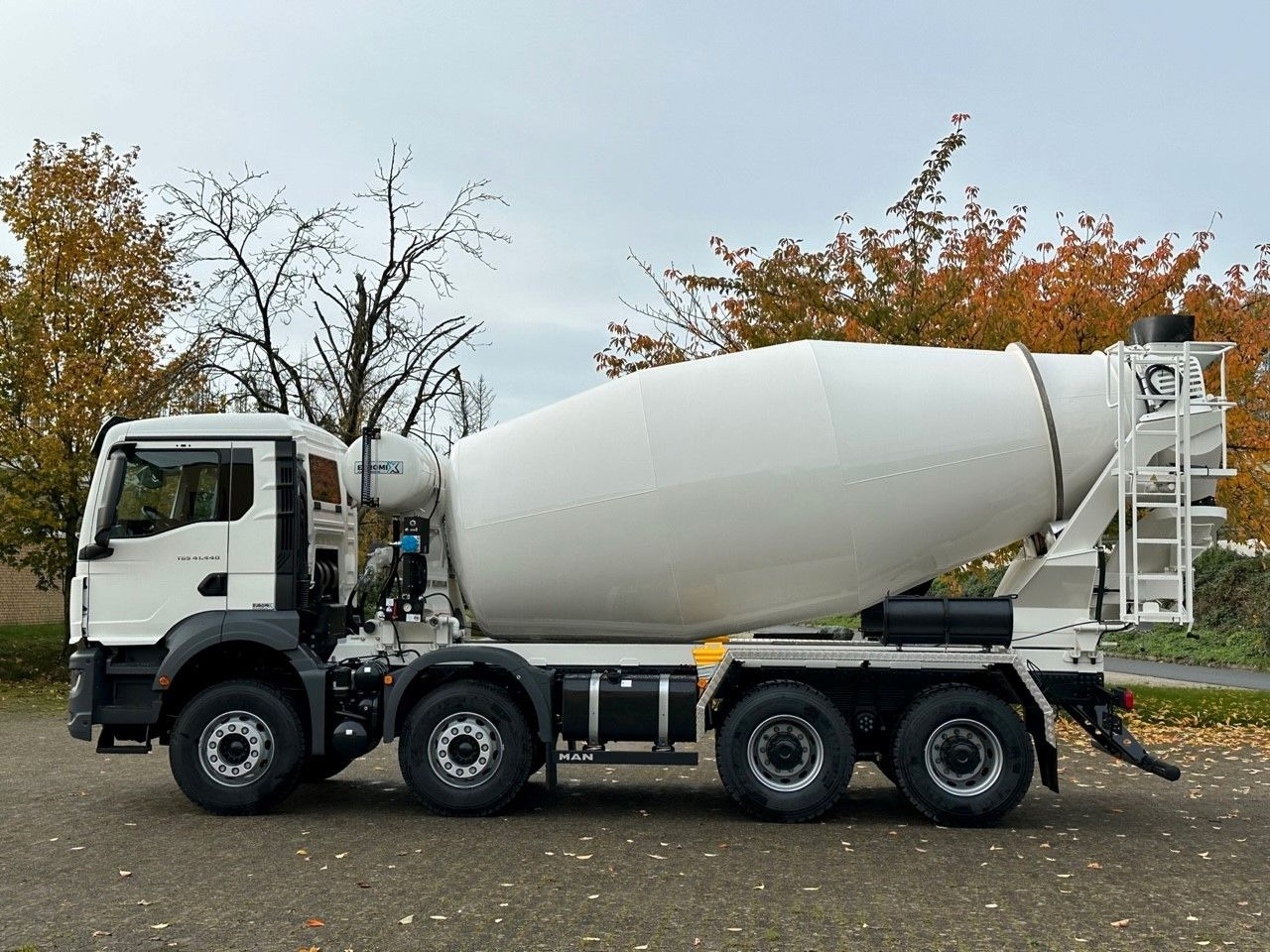 MAN TGS 41.440 8x4 /Euro6e Euromix EM 12 R - Camión hormigonera: foto 1 MAN TGS 41.440 8x4 /Euro6e Euromix EM 12 R - Camión hormigonera: foto 1