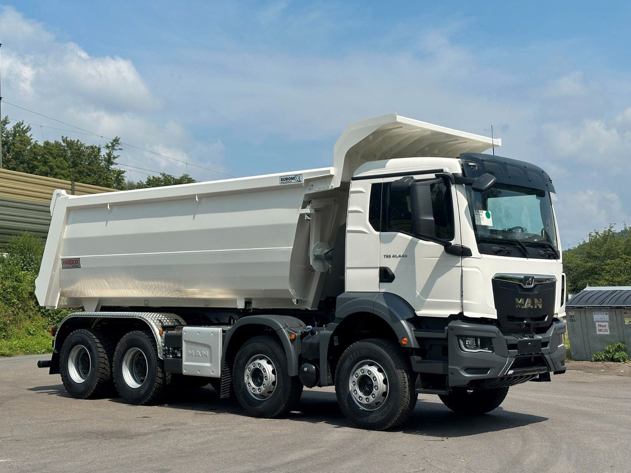 MAN TGS 41.440 8x4 EuromixMTP Mulden-Kipper - Volquete camión: foto 1 MAN TGS 41.440 8x4 EuromixMTP Mulden-Kipper - Volquete camión: foto 1