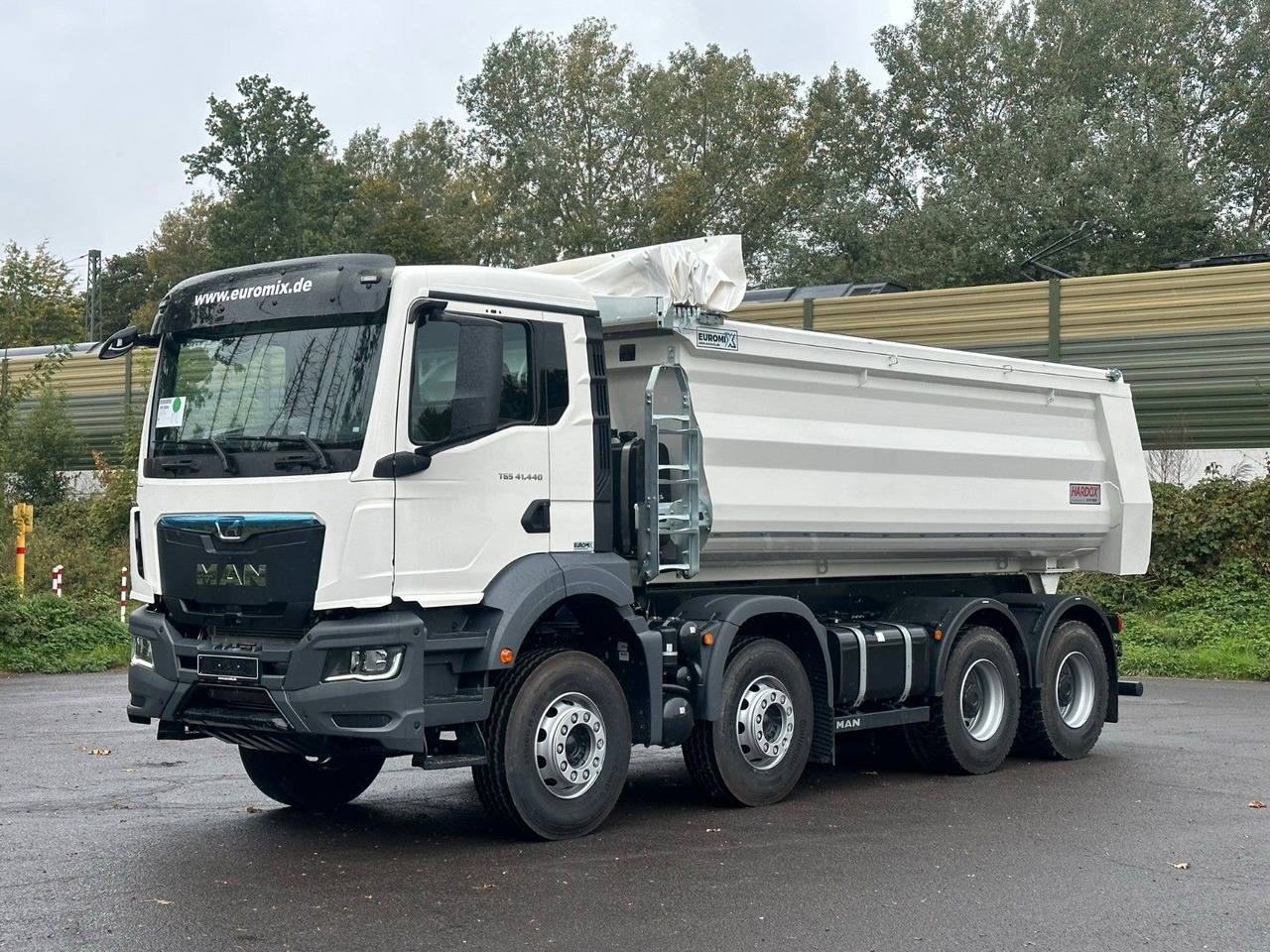 MAN TGS 41.440 BB 8X4 Euromix Mulden Kipper HARDOX - Volquete camión: foto 1 MAN TGS 41.440 BB 8X4 Euromix Mulden Kipper HARDOX - Volquete camión: foto 1