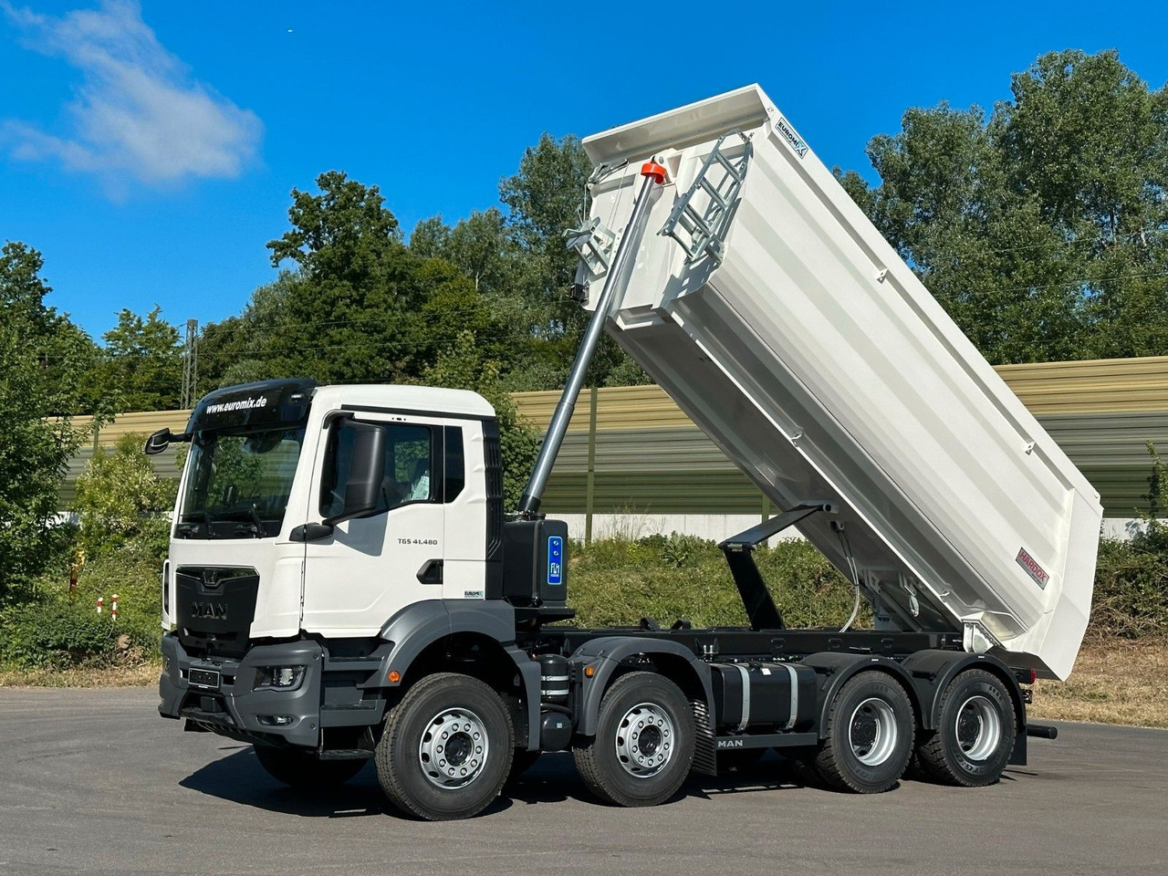 MAN TGS 41.480 BB 8X4 Euromix Mulden Kipper HARDOX - Volquete camión: foto 1 MAN TGS 41.480 BB 8X4 Euromix Mulden Kipper HARDOX - Volquete camión: foto 1