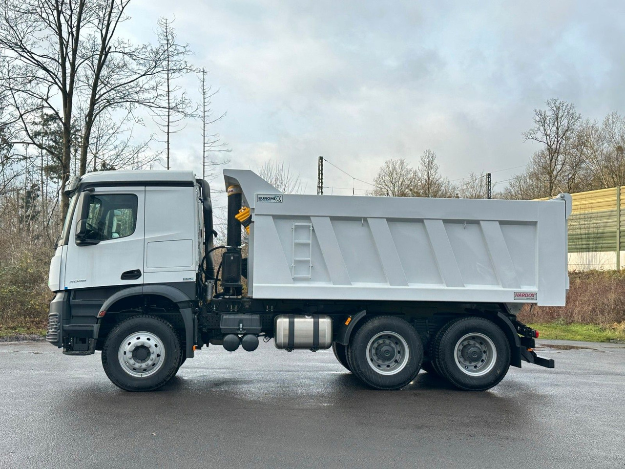 Mercedes-Benz 4048 6X4 Arcos 5 EuromixMTP Dumper Kipper - Volquete camión: foto 5 Mercedes-Benz 4048 6X4 Arcos 5 EuromixMTP Dumper Kipper - Volquete camión: foto 5