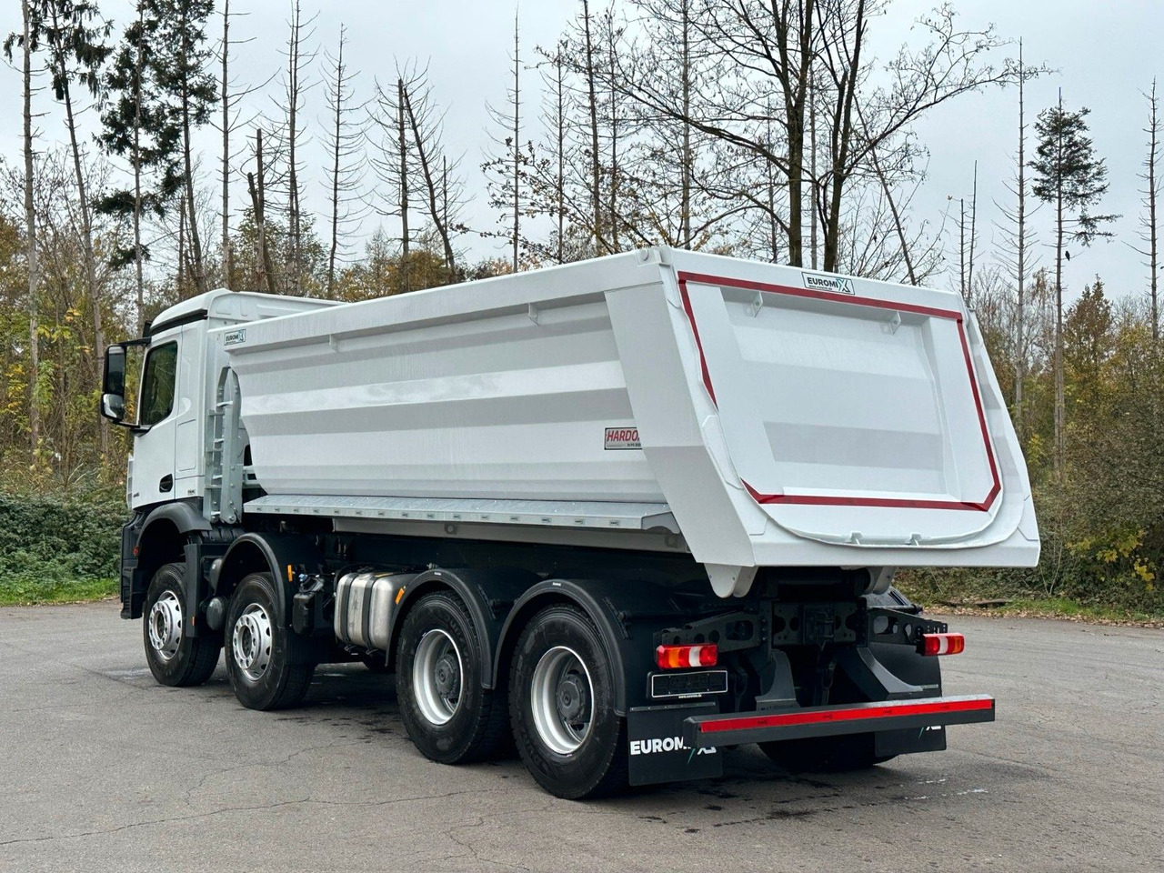 Mercedes-Benz AROCS 5 4145 8X4 E6e EuromixMTP 18m³ Kipper - Volquete camión: foto 5 Mercedes-Benz AROCS 5 4145 8X4 E6e EuromixMTP 18m³ Kipper - Volquete camión: foto 5