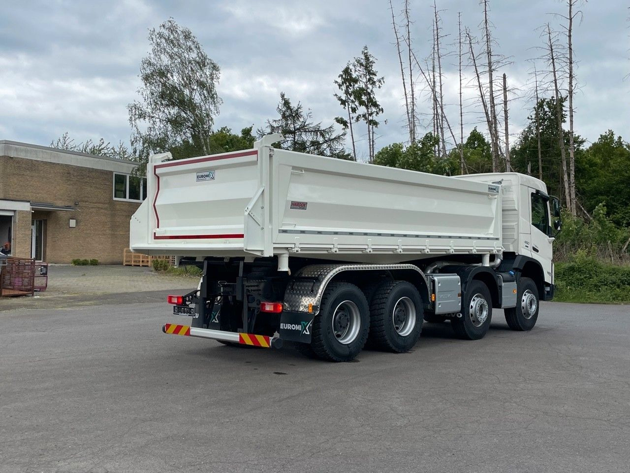 Volvo FMX 460 8x4 / EuromixMTP 3-Seiten-Kipper - Volquete camión: foto 5 Volvo FMX 460 8x4 / EuromixMTP 3-Seiten-Kipper - Volquete camión: foto 5