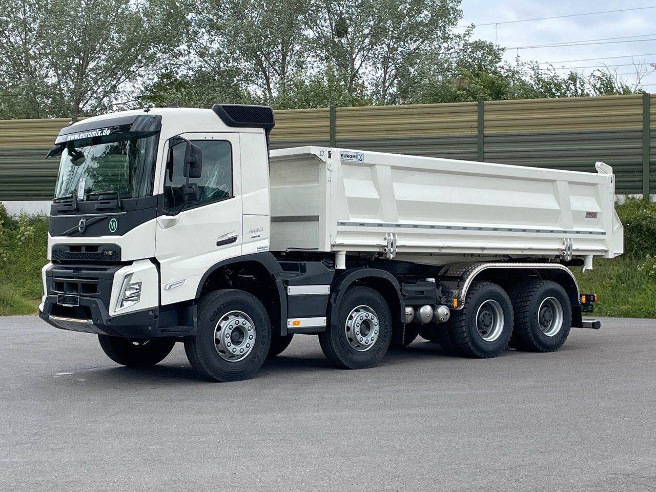 Volvo FMX 500 8X4 Retarder EuromixMTP Kipper - Volquete camión: foto 1 Volvo FMX 500 8X4 Retarder EuromixMTP Kipper - Volquete camión: foto 1
