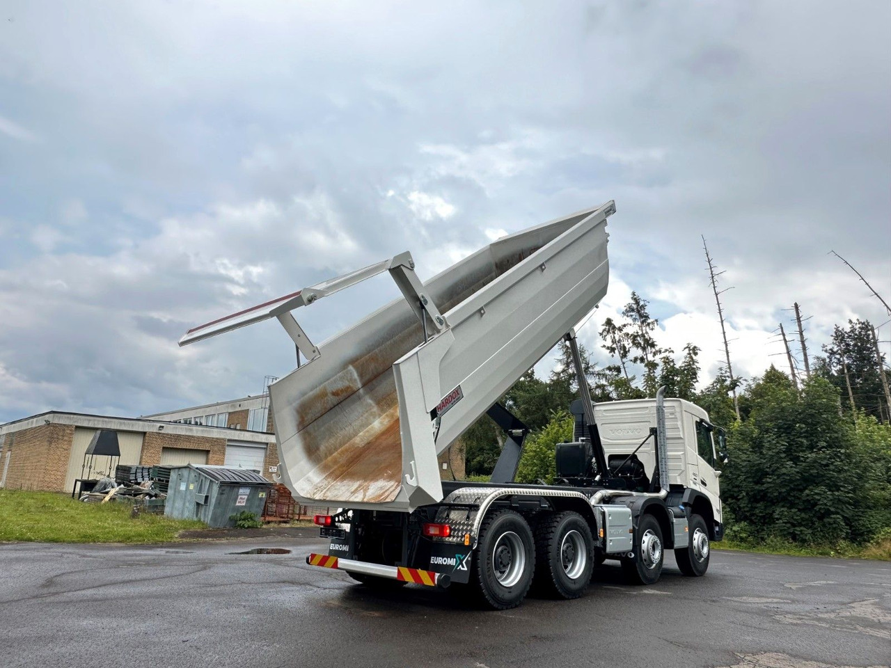 Volvo FMX 500 8X4 Retarder EuromixMTP Kipper - Volquete camión: foto 5 Volvo FMX 500 8X4 Retarder EuromixMTP Kipper - Volquete camión: foto 5