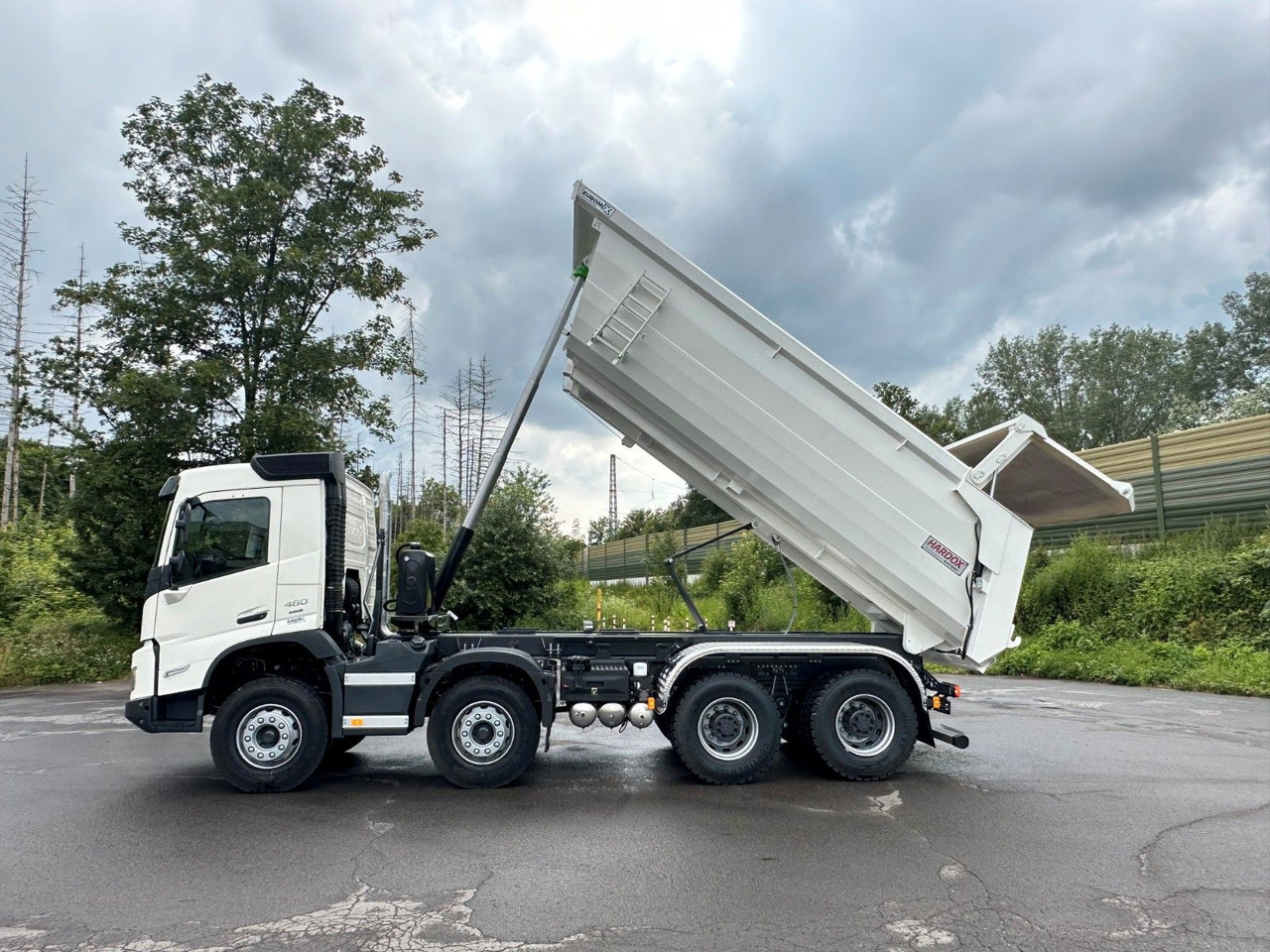 Volvo FMX 500 8X4 Retarder EuromixMTP Kipper - Volquete camión: foto 2 Volvo FMX 500 8X4 Retarder EuromixMTP Kipper - Volquete camión: foto 2