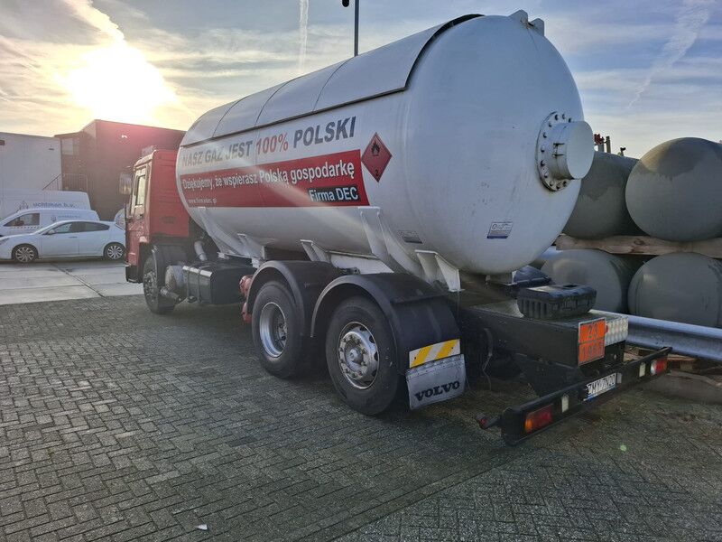 Volvo FL7 260 6x2 21550 Liter Gas tank truck ID 2.171 - Cisterna camión: foto 3 Volvo FL7 260 6x2 21550 Liter Gas tank truck ID 2.171 - Cisterna camión: foto 3