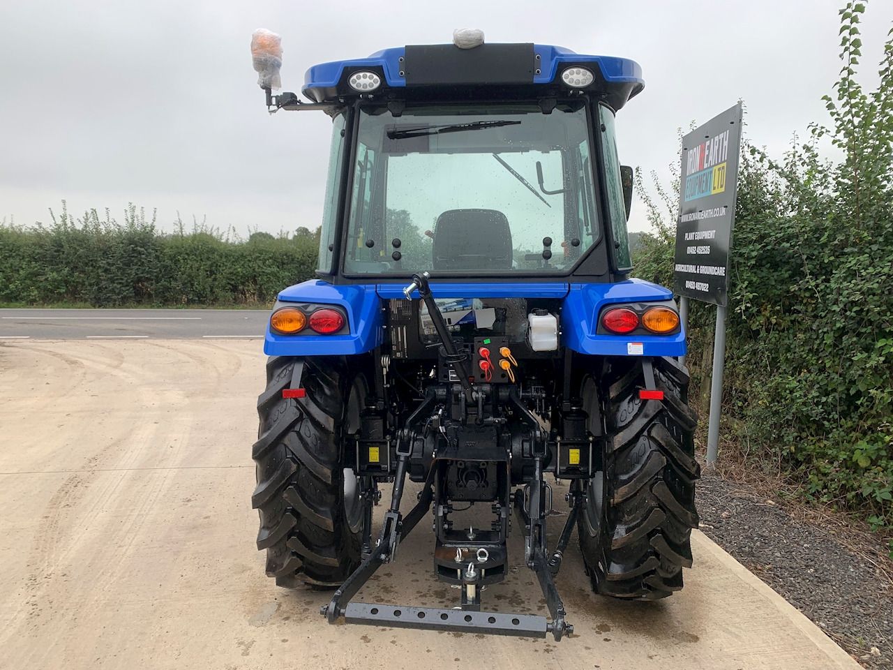 Solis S50 Shuttle XL CAB 2WD Cab - Tractor viñedo/ Frutero: foto 3 Solis S50 Shuttle XL CAB 2WD Cab - Tractor viñedo/ Frutero: foto 3