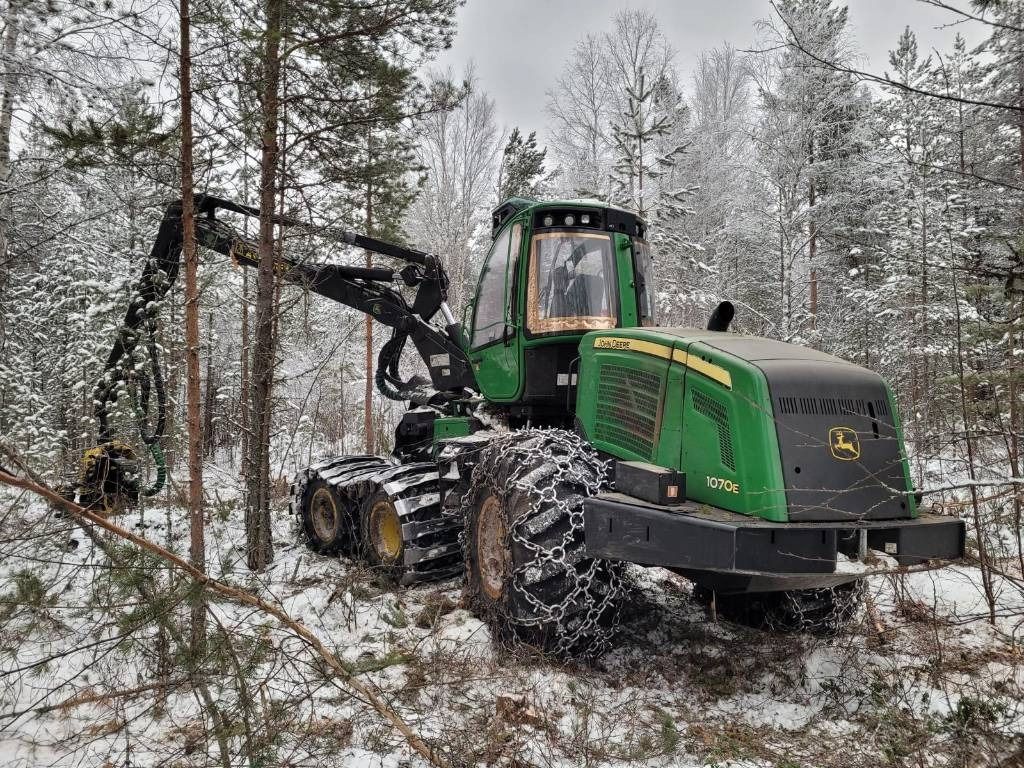 John Deere 1070 E - Procesadora forestal: foto 2 John Deere 1070 E - Procesadora forestal: foto 2