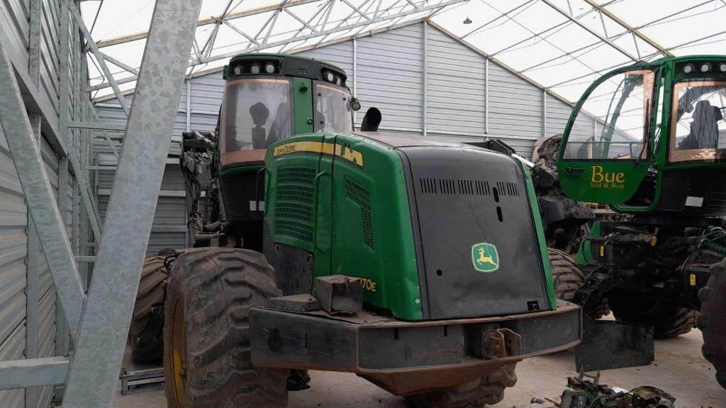 John Deere 1270 E - Procesadora forestal: foto 2 John Deere 1270 E - Procesadora forestal: foto 2