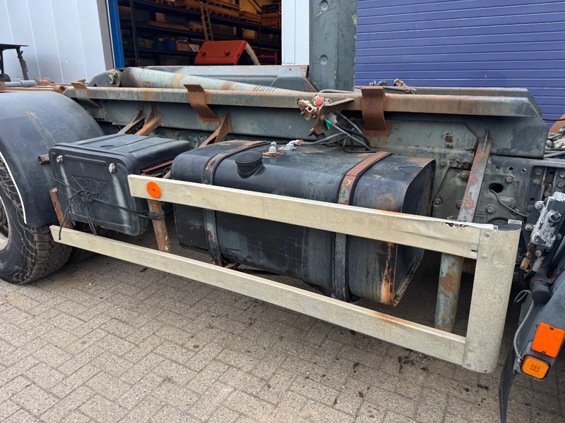 MAN 33.403 **BELGIAN TRUCK-FULL STEEL-MANUAL PUMP** - Multibasculante camión: foto 4 MAN 33.403 **BELGIAN TRUCK-FULL STEEL-MANUAL PUMP** - Multibasculante camión: foto 4