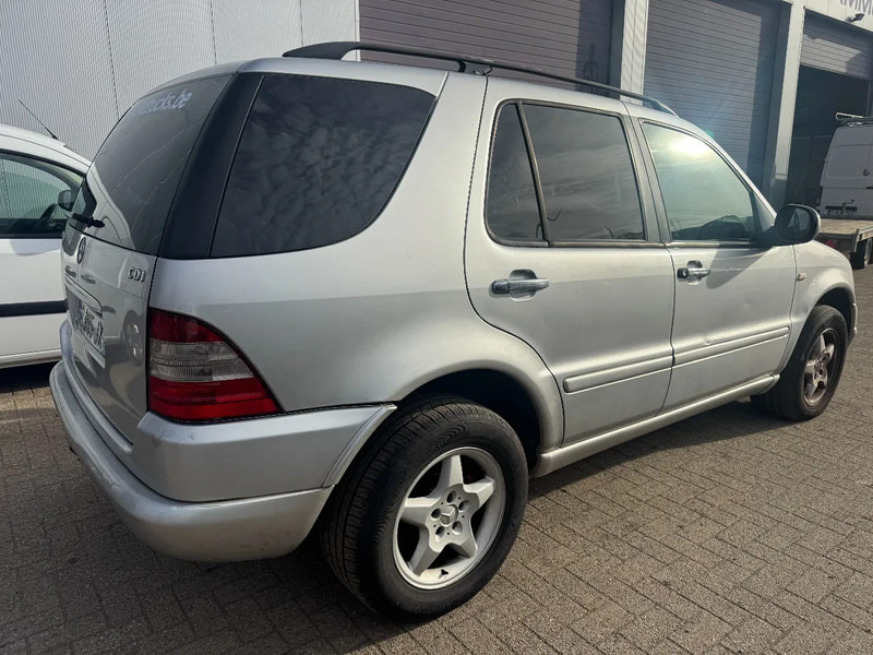 Mercedes-Benz M-Klasse ML **270CDI-AIRCO-FRENCH CAR** - SUV/ Todoterreno: foto 4 Mercedes-Benz M-Klasse ML **270CDI-AIRCO-FRENCH CAR** - SUV/ Todoterreno: foto 4