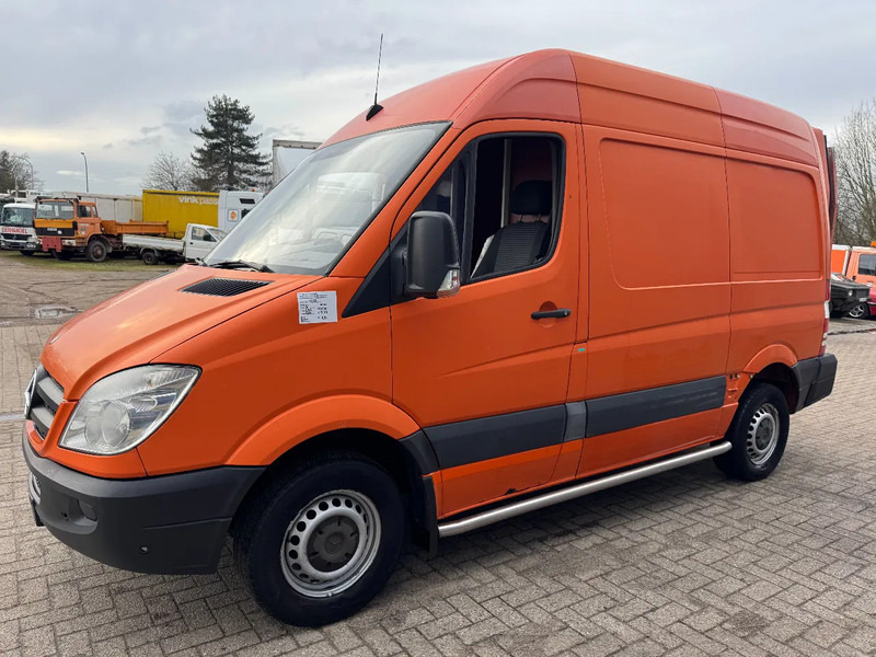 Mercedes-Benz Sprinter 310 310 - Furgón: foto 1 Mercedes-Benz Sprinter 310 310 - Furgón: foto 1