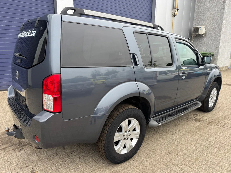 Nissan Pathfinder **2,5D-AIRCO-BELGIAN CAR** - Coche: foto 4 Nissan Pathfinder **2,5D-AIRCO-BELGIAN CAR** - Coche: foto 4