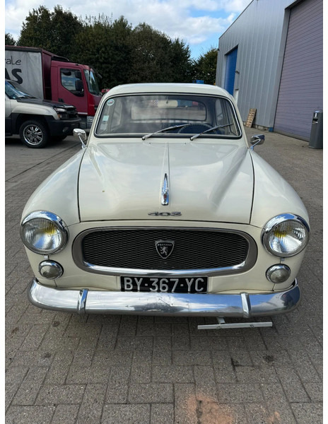 Peugeot 403 **1963 PEUGEOT 403** - Coche: foto 3 Peugeot 403 **1963 PEUGEOT 403** - Coche: foto 3
