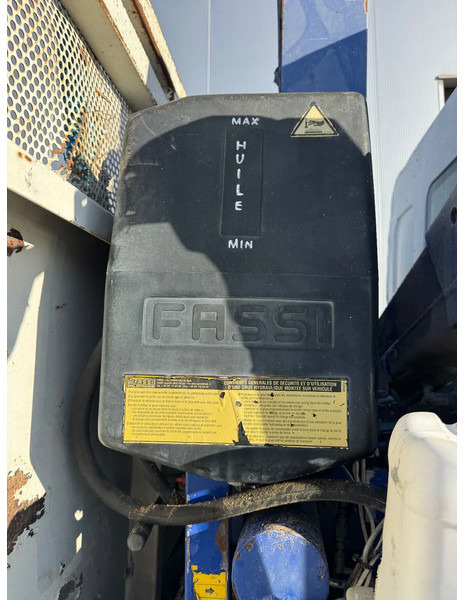 Volquete camión, Camión grúa Renault Midlum 270 **TIPPER+FASSI CRANE-FRENCH TRUCK**: foto 9 Volquete camión, Camión grúa Renault Midlum 270 **TIPPER+FASSI CRANE-FRENCH TRUCK**: foto 9