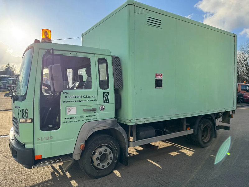 Volvo FL 180 **GENERATOR 100Kva MERCEDES V6** - Camión caja cerrada: foto 1 Volvo FL 180 **GENERATOR 100Kva MERCEDES V6** - Camión caja cerrada: foto 1
