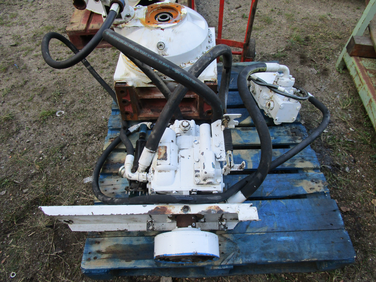 CONCRETE MIXER DRIVELINE & GEARBOX COMPLETE - Caja de cambios para Vehículo municipal: foto 1 CONCRETE MIXER DRIVELINE & GEARBOX COMPLETE - Caja de cambios para Vehículo municipal: foto 1