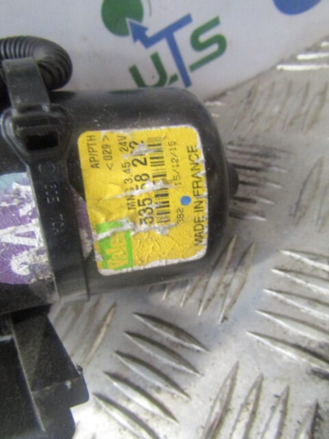 DAF LF 220 WIPER MOTOR ‘VALEO’ P/NO 53558202 - Cabina e interior para Camión: foto 3 DAF LF 220 WIPER MOTOR ‘VALEO’ P/NO 53558202 - Cabina e interior para Camión: foto 3