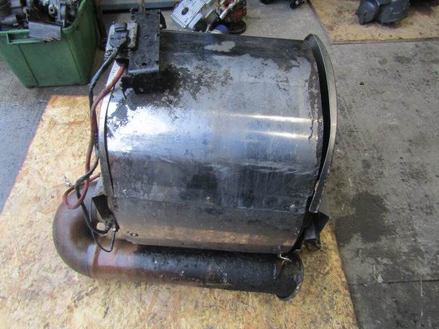 DAF XF 105 EXHAUST DPF/CAT EURO 5 SPEC P/NO 1747245 - Silenciador/ Sistema de escape para Camión: foto 2 DAF XF 105 EXHAUST DPF/CAT EURO 5 SPEC P/NO 1747245 - Silenciador/ Sistema de escape para Camión: foto 2