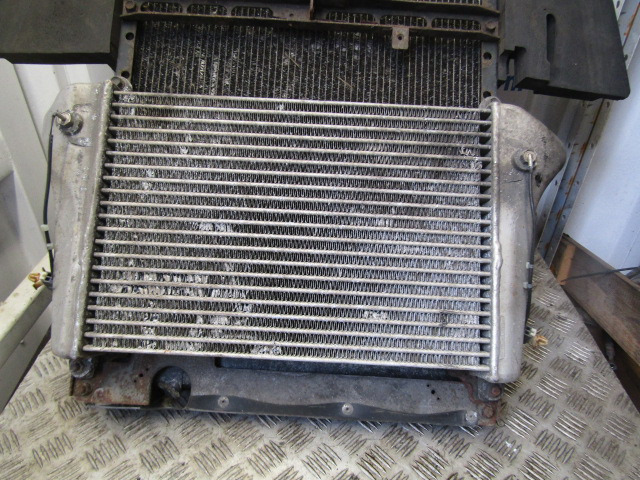 ISUZU N75 150 EURO 6 INTERCOOLER P/NO 8982067121 - Radiador para Camión: foto 1 ISUZU N75 150 EURO 6 INTERCOOLER P/NO 8982067121 - Radiador para Camión: foto 1