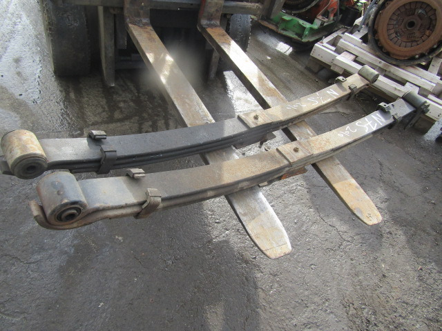 ISUZU N75 3 LEAF FRONT SPRINGS (PAIR) HEAVY DUTY - Suspensión para Camión: foto 2 ISUZU N75 3 LEAF FRONT SPRINGS (PAIR) HEAVY DUTY - Suspensión para Camión: foto 2