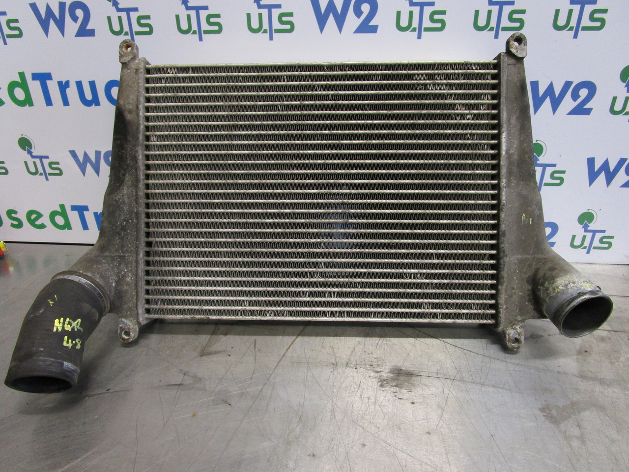 ISUZU NQR 4.8 INTERCOOLER - Radiador para Camión: foto 1 ISUZU NQR 4.8 INTERCOOLER - Radiador para Camión: foto 1